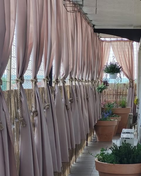 Azyl w ZPO rozkwita – balkon pełen kwiatów i ciepła! 