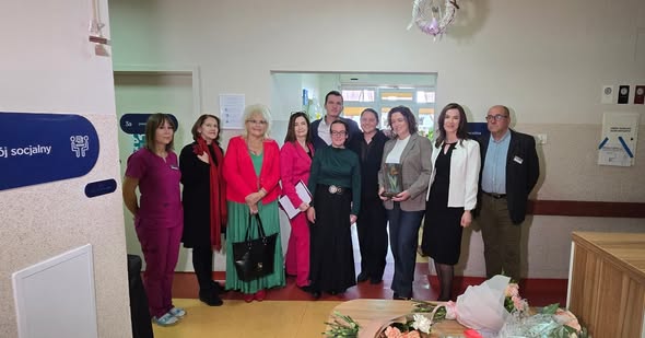 Czasem wystarczy odrobina serca, by z betonu wyrosła nadzieja. 