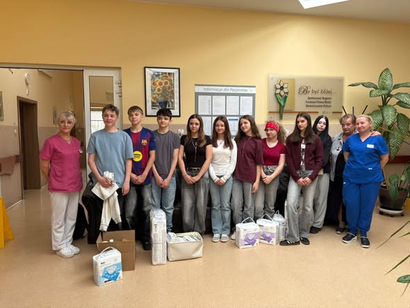 Do hospicjum trafiły dary przekazane przez Szkołę Podstawową nr 7 w Lubinie